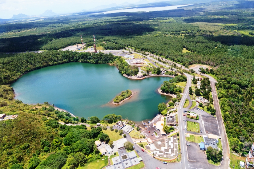 mauritius Grand Bassin lake1.jpg